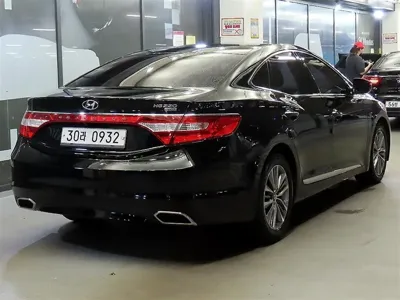 Hyundai Grandeur 2016, 178381 км, за 5500000 KRW