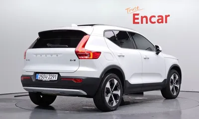 Volvo XC40 2025, 9663 км, за 38900000 KRW