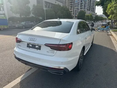 Audi A4L 2022, 68000 км, за 138800 CNY - фото 8