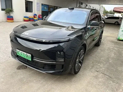 Li Auto Li L8 2025, 25000 км, за 288000 CNY - фото 1
