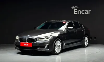BMW 5-Series · 2021 год