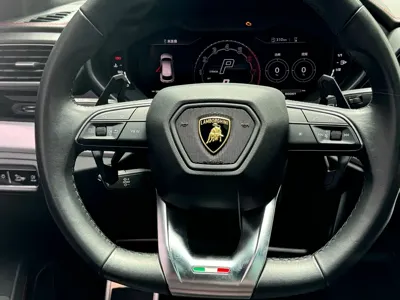 Lamborghini Urus 2023, 68500 км, за 2298000 CNY - фото 24