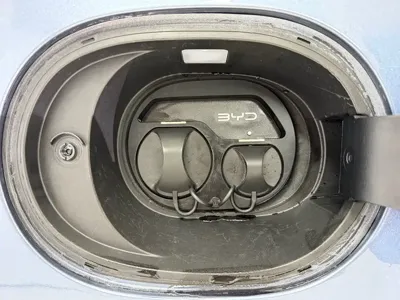 BYD Seal 07 DM-i 2024, 34000 км, за 99000 CNY - фото 11