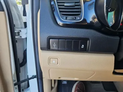 Kia Canival 2017, 117989 км, за 11900000 KRW - фото 16