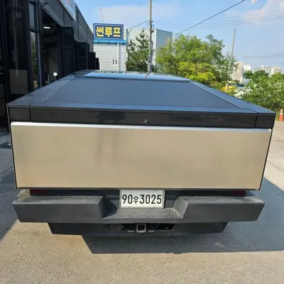 Tesla Cybertruck 2024, 11478 км, за 135800000 KRW