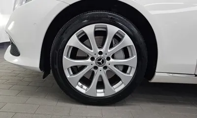 Mercedes-Benz E-Class 2018, 50232 км, за 24990000 KRW - фото 5