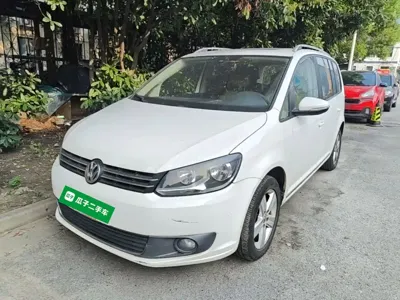 Volkswagen Touran · 2015 год