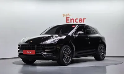 Porsche Macan · 2017 год