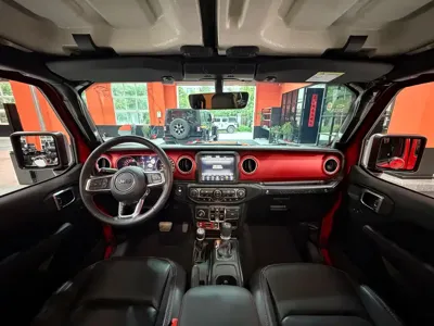 Jeep Wrangler 2022, 22000 км, за 298000 CNY - фото 14