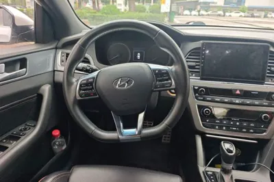 Hyundai Sonata 2015, 56000 км, за 42273.65 CNY - фото 11