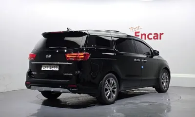 Kia Canival 2019, 70107 км, за 19990000 KRW