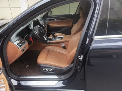 BMW 7 Series 2019, 112700 км, за 302769.71 CNY - фото 16