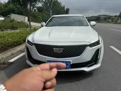 Cadillac CT5 2023, 60000 км, за 131800 CNY