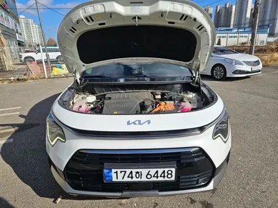 Kia Niro 2024, 30000 км, за 17370000 KRW - фото 5