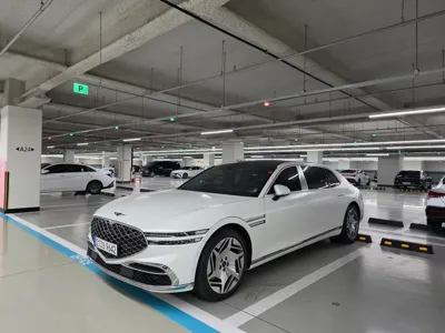 Genesis G90 · 2023 год