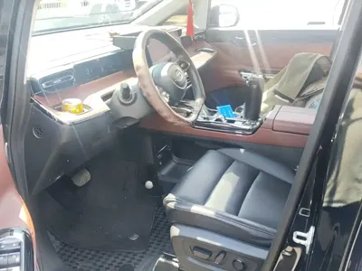 GAC Motor 传祺E8 PHEV 2024, 36700 км, за 145400 CNY - фото 22