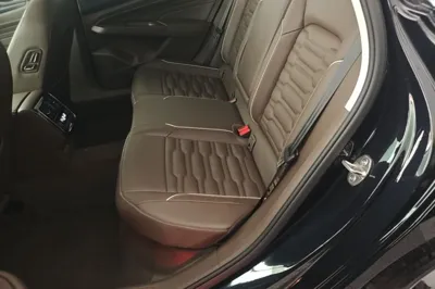 Volkswagen Passat 2019, 102899 км, за 77184.14 CNY - фото 20