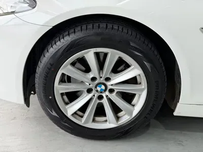 BMW 5 Series 2014, 93000 км, за 59800 CNY