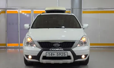 Kia Canival 2012, 168963 км, за 4500000 KRW - фото 2