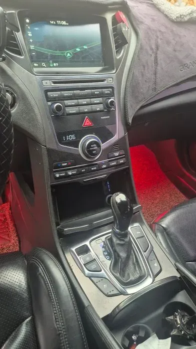 Hyundai Grandeur 2015, 398268 км, за 3500000 KRW