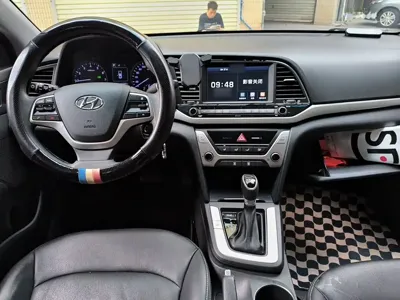 Hyundai Elantra 2018, 107800 км, за 31400 CNY - фото 13