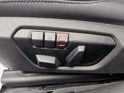 BMW 3 Series 2015, 118400 км, за 49800 CNY - фото 15