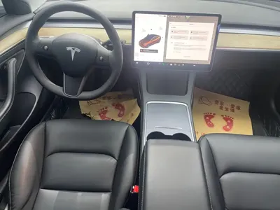 Tesla Model 3 2023, 40000 км, за 82700 CNY