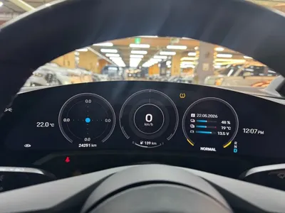 Porsche Taycan 2024, 24312 км, за 91000000 KRW - фото 8