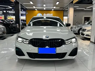 BMW 3 Series 2022, 59000 км, за 146800 CNY