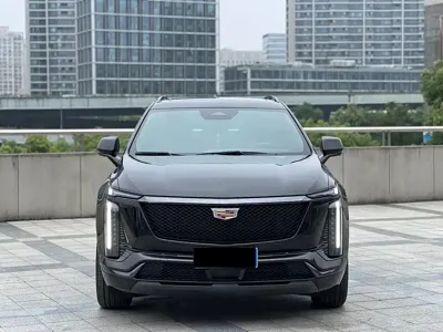 Cadillac XT5 · 2025 год