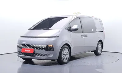 Hyundai Staria · 2025 год