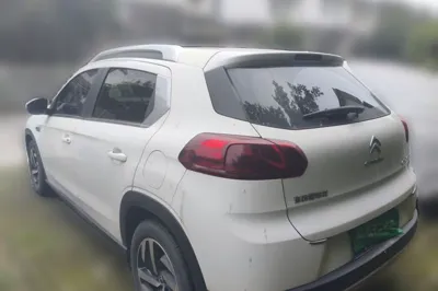 Citroen C3-XR 2015, 96500 км, за 35478.6 CNY