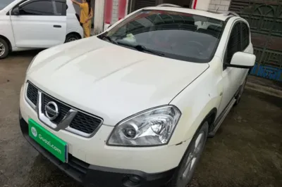 Nissan Qashqai 2015, 121199 км, за 41168.5 CNY - фото 1