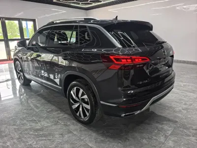 Volkswagen Tayron 2022, 24000 км, за 148800 CNY