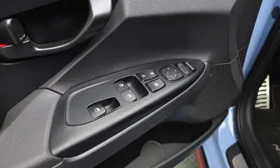 Hyundai Veloster 2019, 56126 км, за 17900000 KRW - фото 19