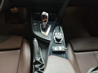 BMW 3 Series 2018, 110500 км, за 71400 CNY - фото 7