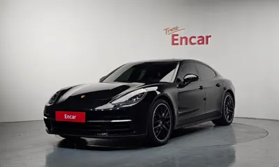 Porsche Panamera · 2020 год