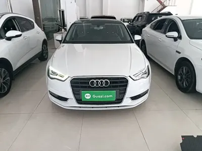 Audi A3 2015, 154700 км, за 40500 CNY