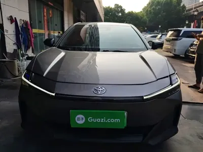 Toyota bZ3 2023, 46400 км, за 82500 CNY