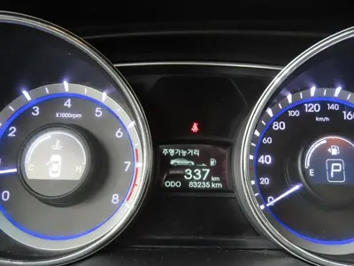 Hyundai Sonata 2011, 83235 км, за 3900000 KRW - фото 10