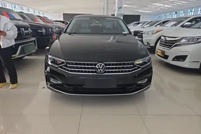 Volkswagen Magotan 2023, 52700 км, за 145374.57 CNY
