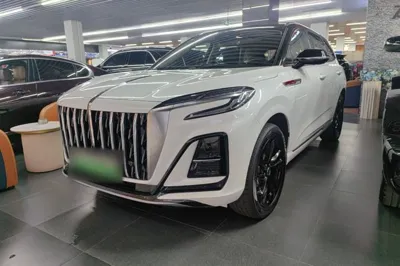 Hongqi HS3 PHEV · 2025 год
