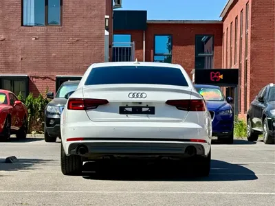 Audi A4L 2019, 66000 км, за 118000 CNY
