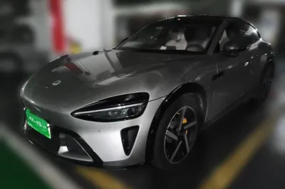 Xiaomi Auto YU7 · 2025 год