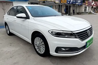 Volkswagen Lavida 2019, 72100 км, за 64062.41 CNY
