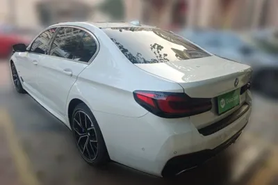 BMW 5 Series 2021, 73000 км, за 223598.81 CNY