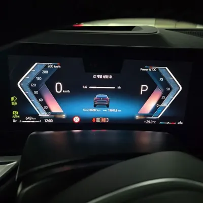 BMW X6 2025, 32787 км, за 99500000 KRW
