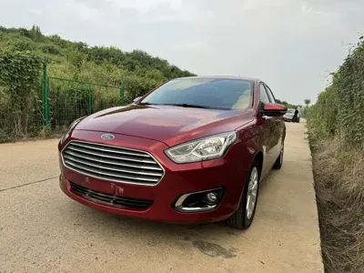 Ford Escort · 2017 год