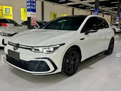 Volkswagen Golf · 2022 год