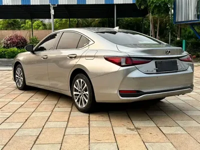 Lexus ES 2024, 50000 км, за 188000 CNY - фото 7